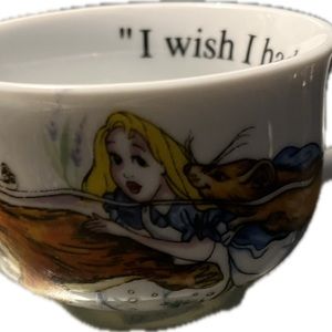 Cafe Paul Cardew designed in England Alice in wonderland tea cups 2009 Disney